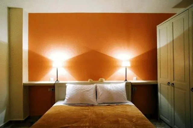 La Casa Rossa Konukevi *